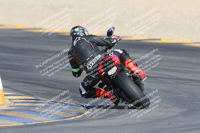 media/Dec-05-2024-Racers Edge (Thu) [[e102e0690b]]/3-B Group/Session 1 Turn 8 Backside/